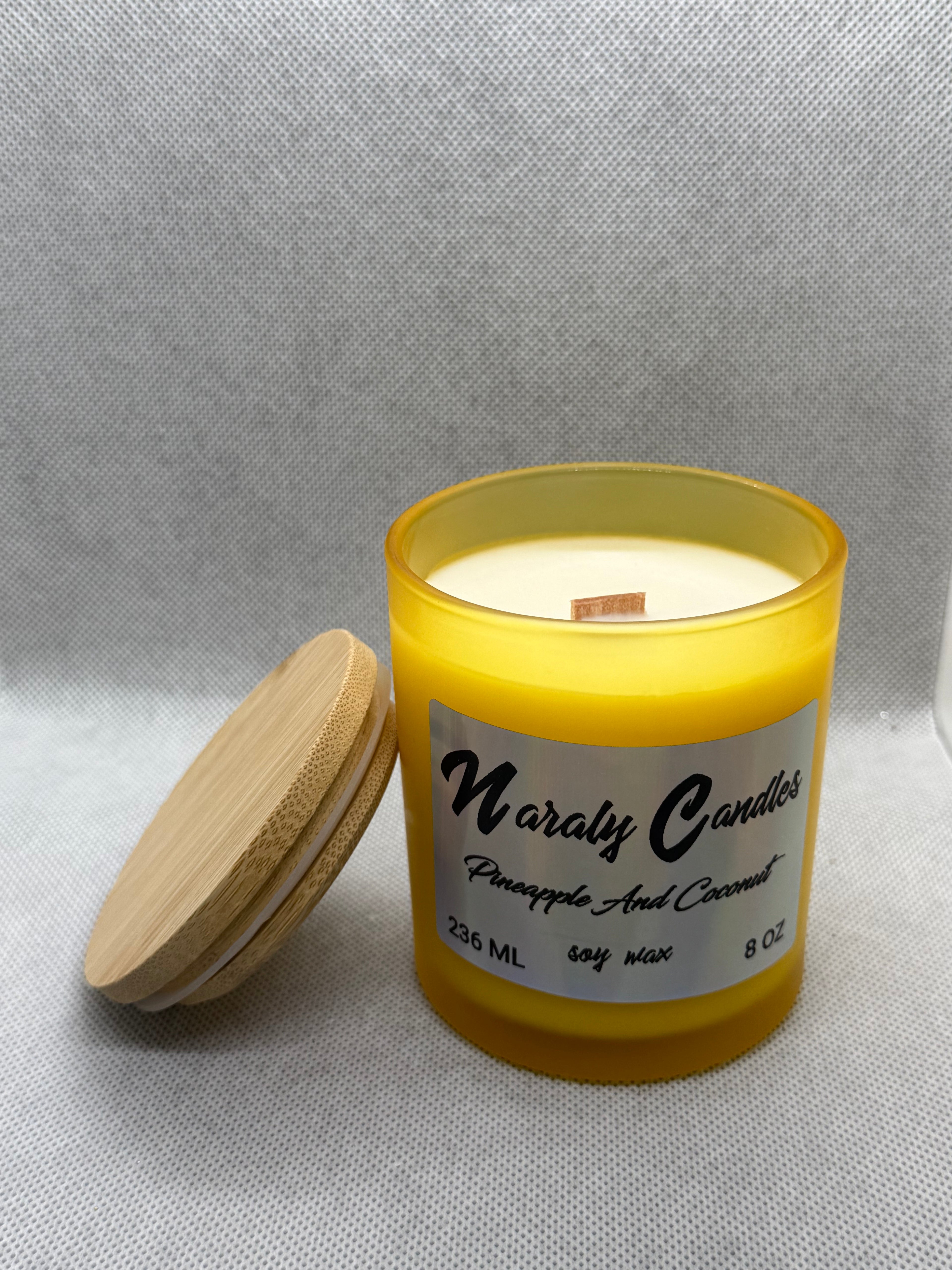 Pineapple And Coconut Candle 8 OZ